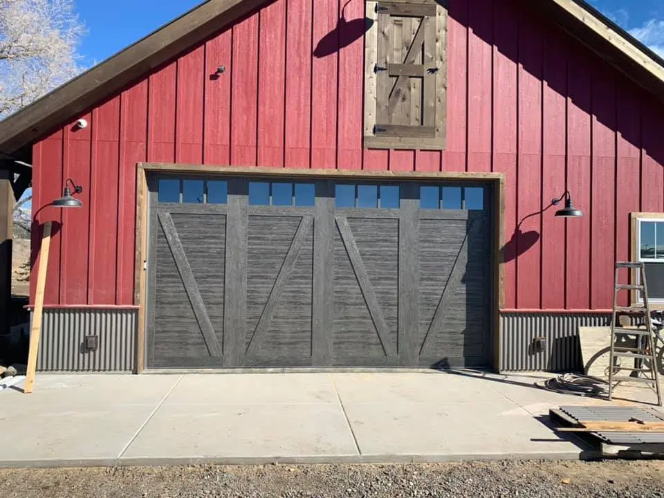 Bearfoot Garage Doors Barndominium